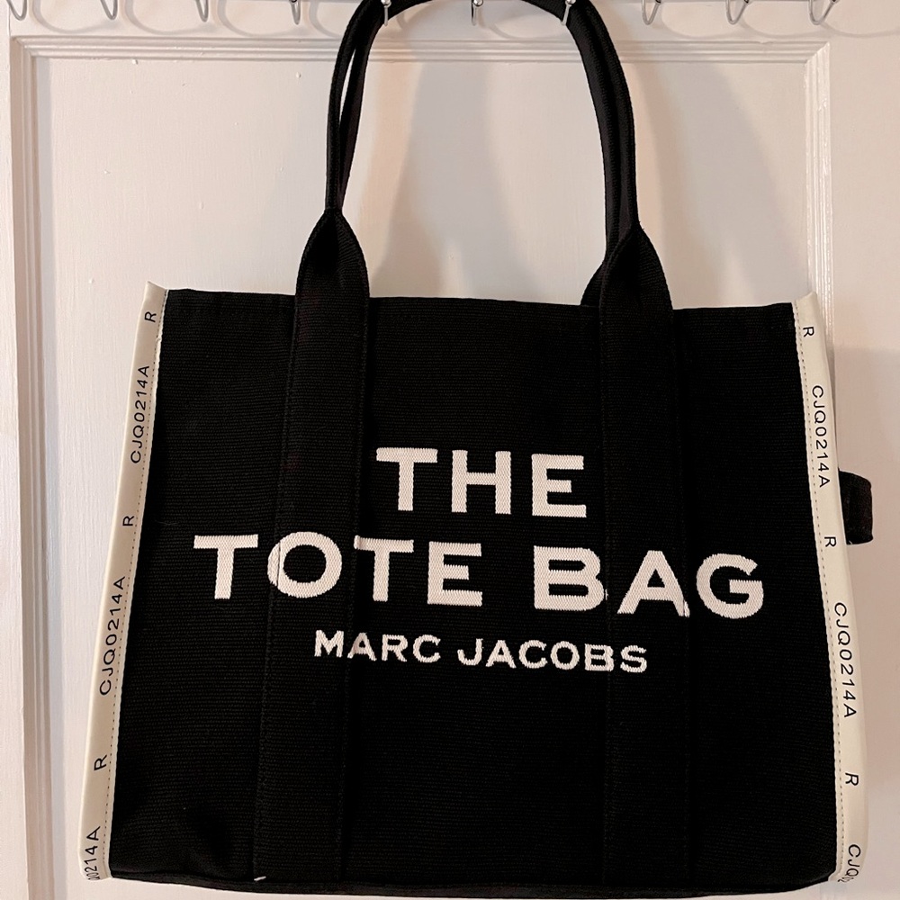 Marc Jacobs Women's The Jacquard Large Tote Bag